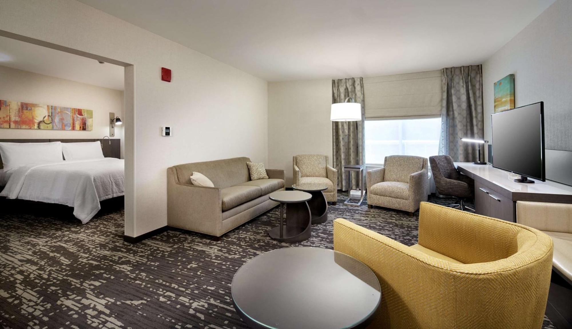 Hilton Garden Inn Roslyn Buitenkant foto