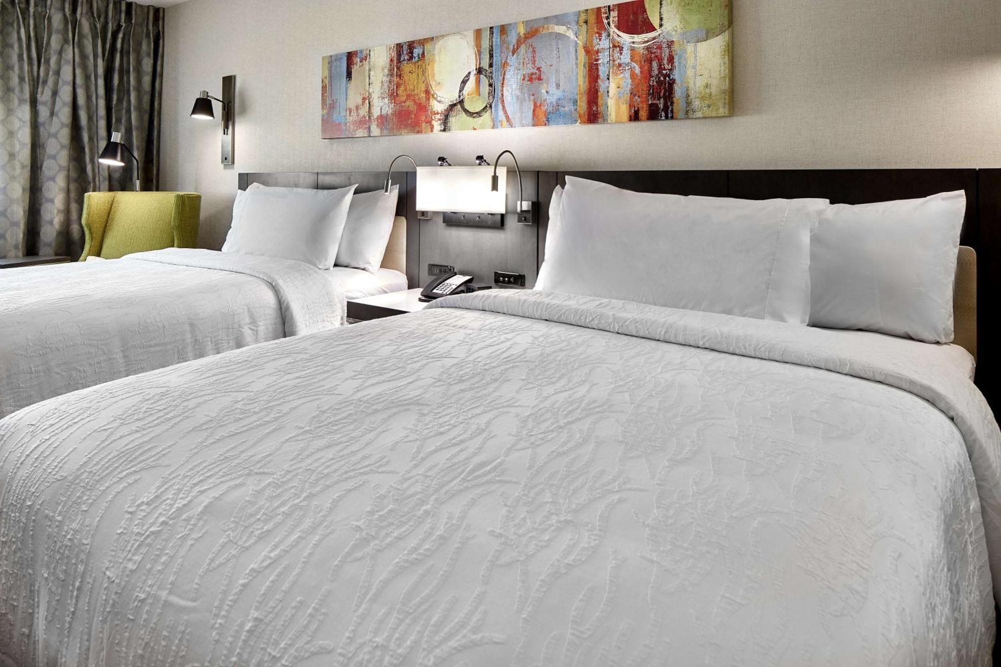 Hilton Garden Inn Roslyn Buitenkant foto