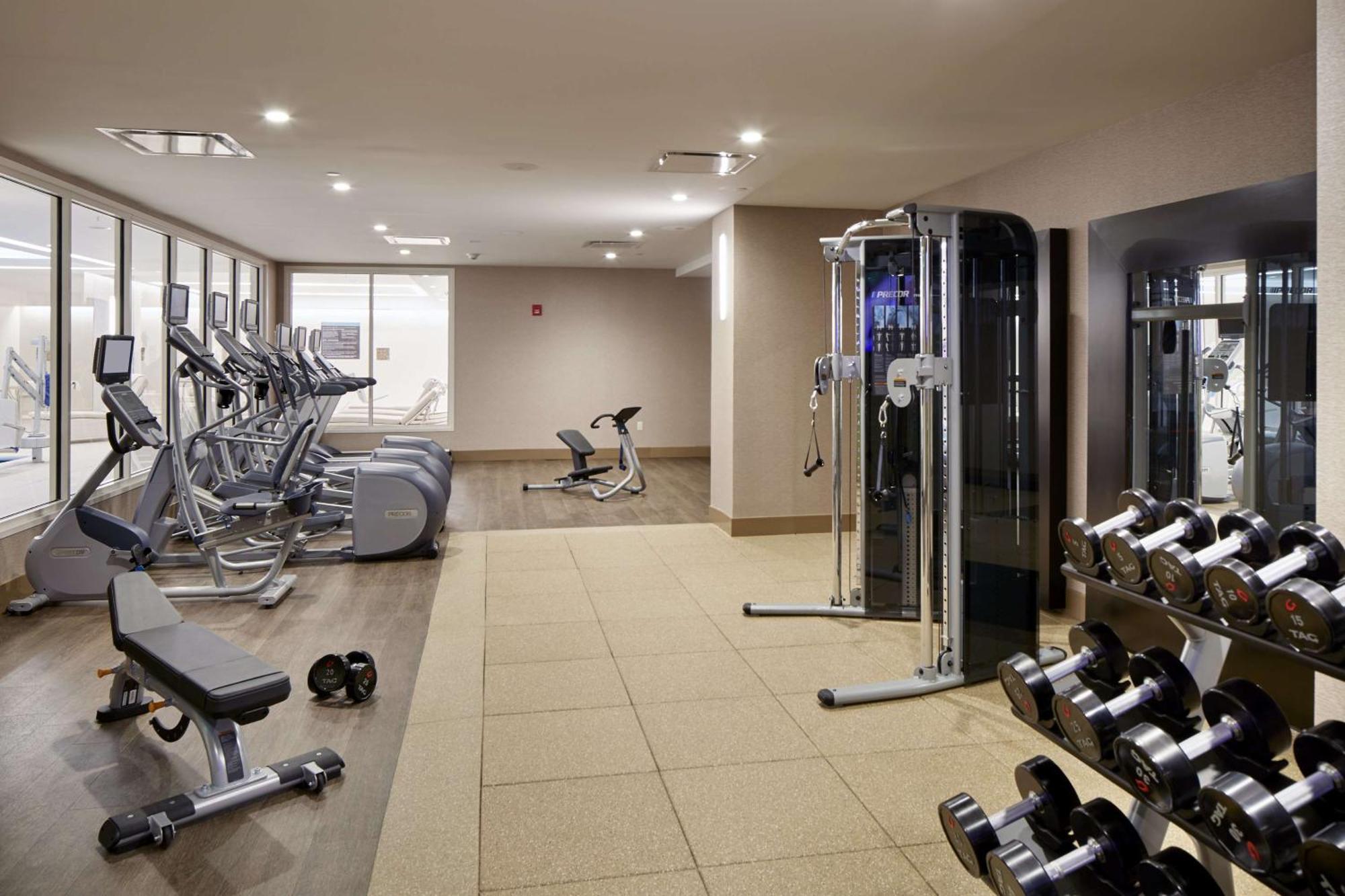 Hilton Garden Inn Roslyn Buitenkant foto