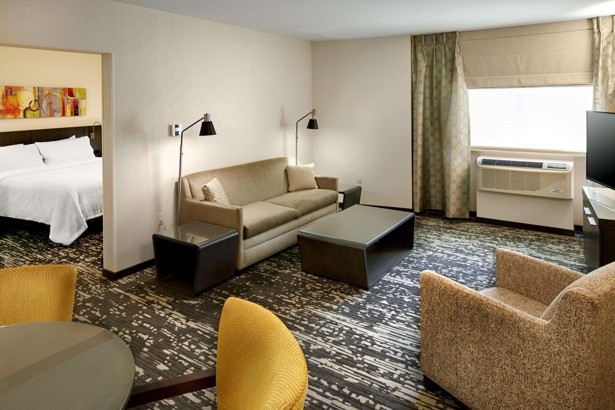 Hilton Garden Inn Roslyn Buitenkant foto
