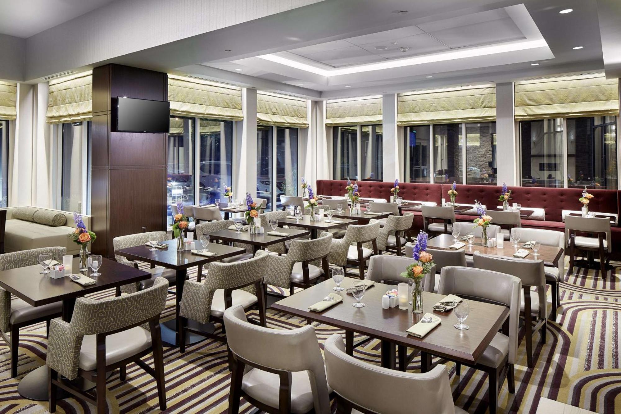 Hilton Garden Inn Roslyn Buitenkant foto